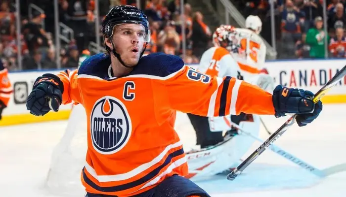 Connor McDavid is the leader of NHL session 2021-22
